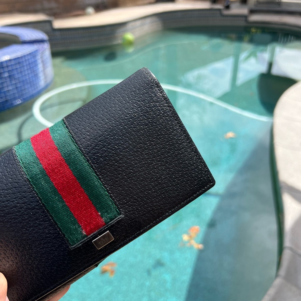 Black Gucci Wallet with Red and Green Stripe